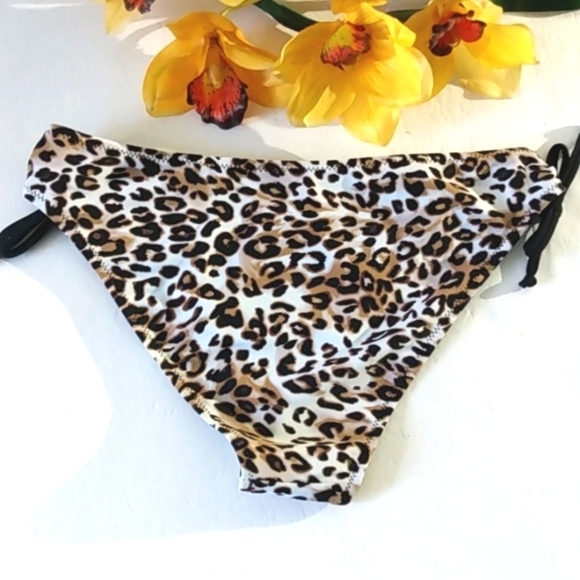 SHEKINI WHITE CHEETAH HI-CUT STRING TIE BIKINI BOTTOMS SIZE EXTRA SMALL NWOT - Picture 5 of 8